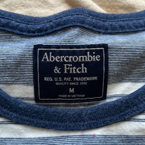 Abercrombie t-shirt - Picture 2 of 2